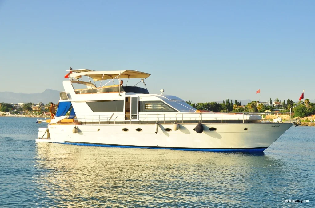 Private Yacht Tour