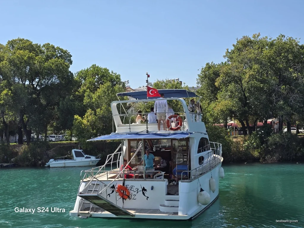 Private Yacht Tour