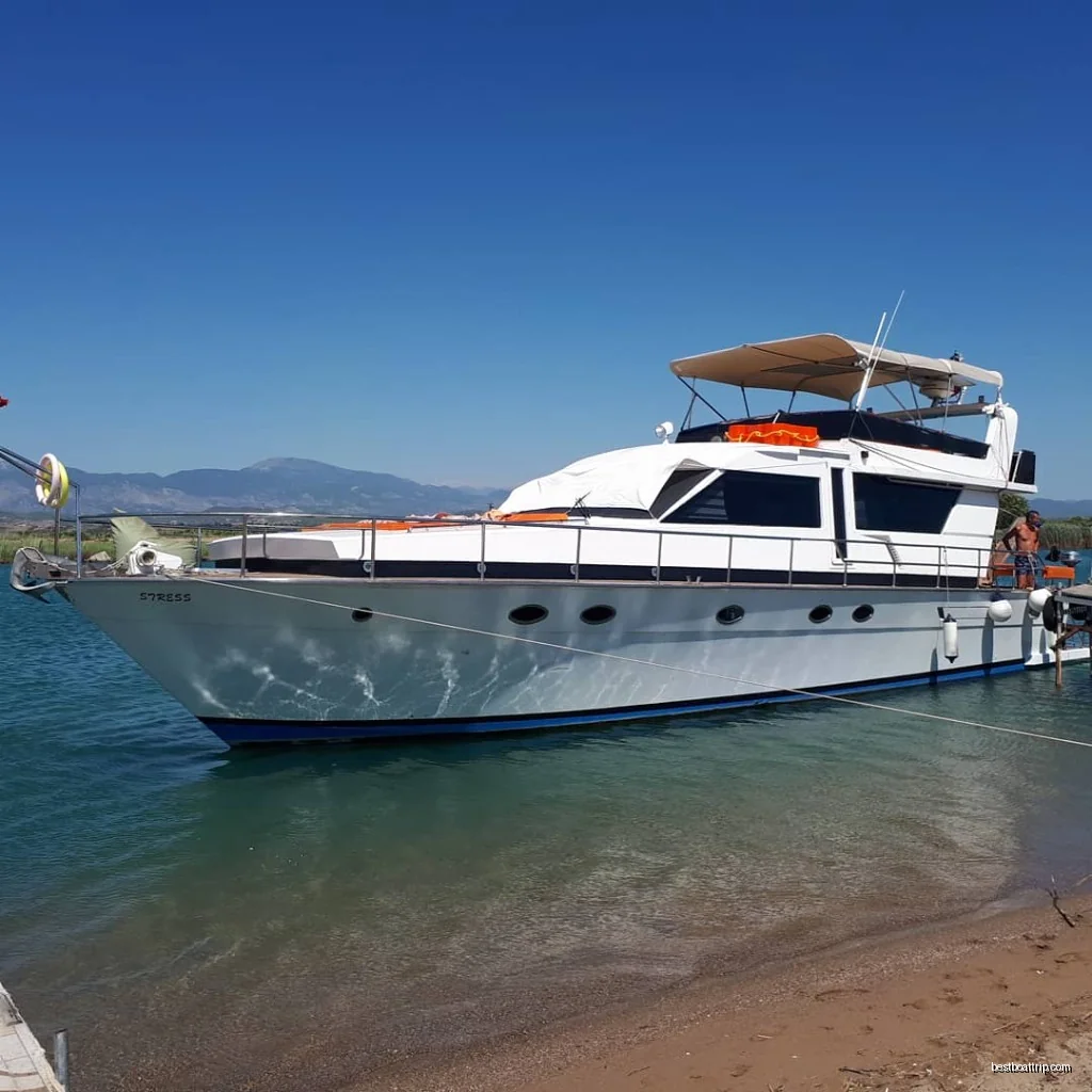 Private Yacht Tour